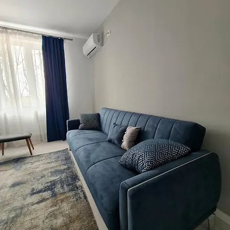 Apartment Dolphin Near Neversea Constanta