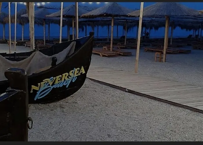 Apartment Dolphin Near Neversea Constanta