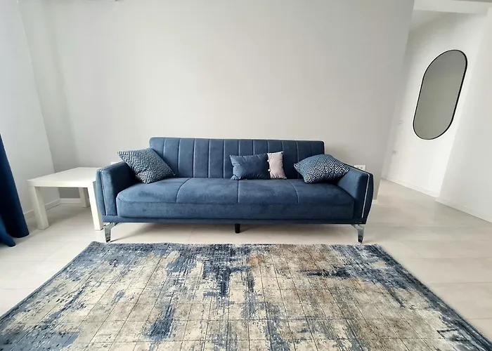 Dolphin Near Neversea Apartment *